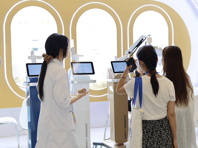 CSD2026 | 尖峰星品齐聚 学术与科技双重共鸣活动现场图片 6